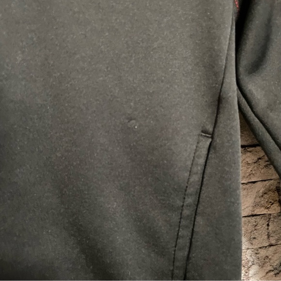 Jordan red and black zip up hoodie - Picture 2 of 6